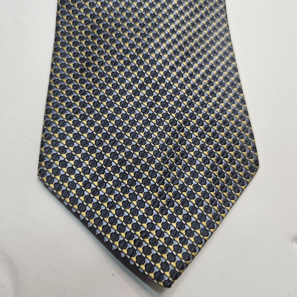 Tommy Hilfiger Men's Neck Tie Blue Gold Geometric Pattern Made In USA 100% Silk